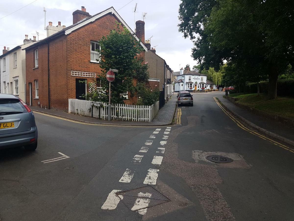 69 Albert Street St Albans Esterno foto